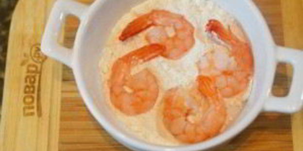 креветки в кокосовой панировке с ананасовой сальсой