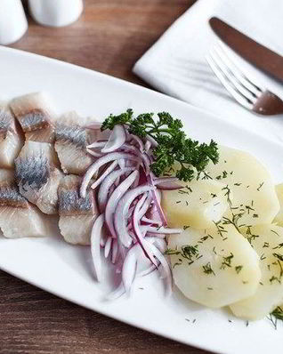 Селедка слабосоленая