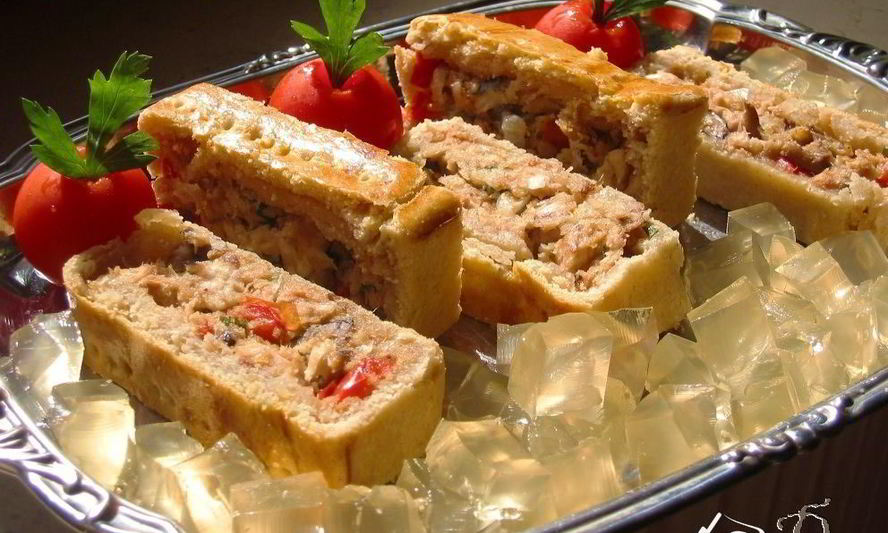 Рецепт скумбрии с овощами и грибами, запеченная в тесте