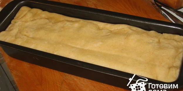 скумбрия с овощами и грибами, запеченная в тесте