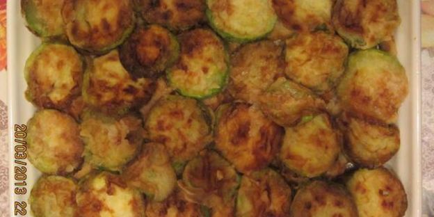 сом запеченный с кабачками