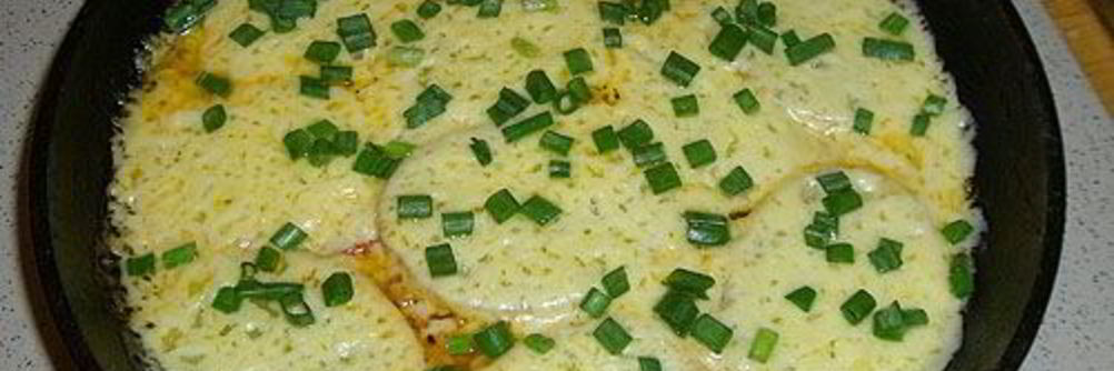 Сулугуни, жаренный на кеци