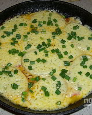 Сулугуни, жаренный на кеци