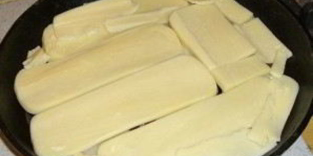 сулугуни, жаренный на кеци