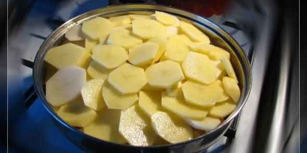 тушеная рыба с овощами