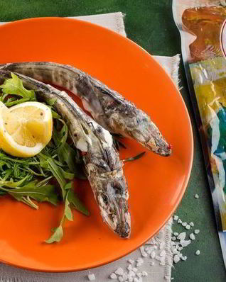 Запеченная ледяная рыба с розмарином