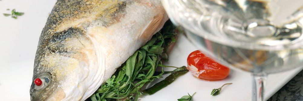 Запеченный с тархуном сибас