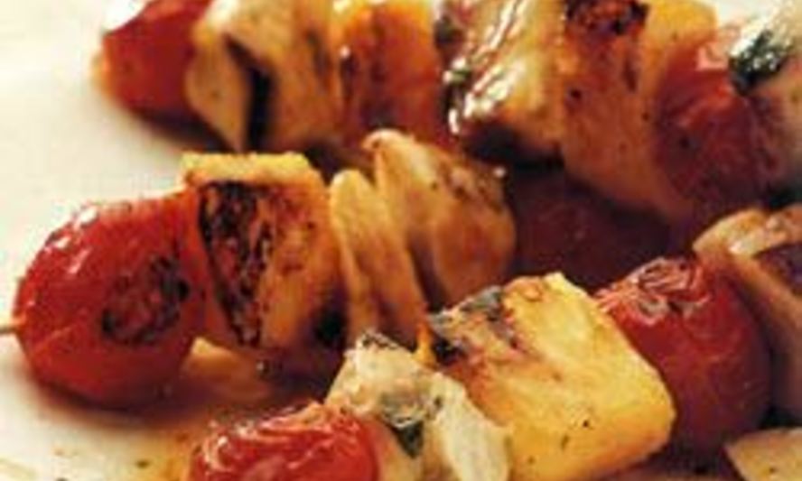 Рецепт куриного шашлыка в лимонном маринаде с ананасом