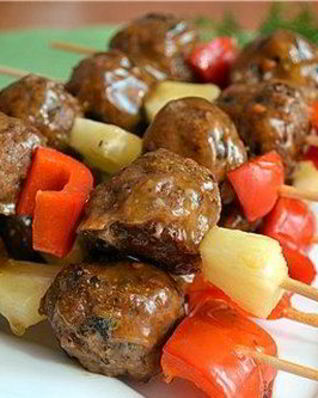 Полинезийский шашлык с ананасом