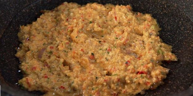 сатэ лилит икан — шашлычки из рыбы по-балийски