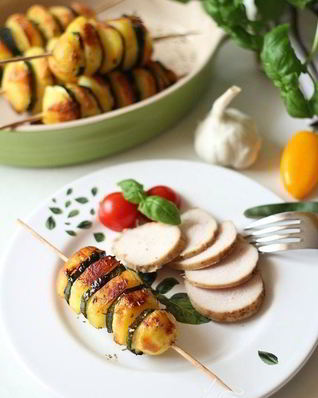 Шашлычки из картофеля и цуккини