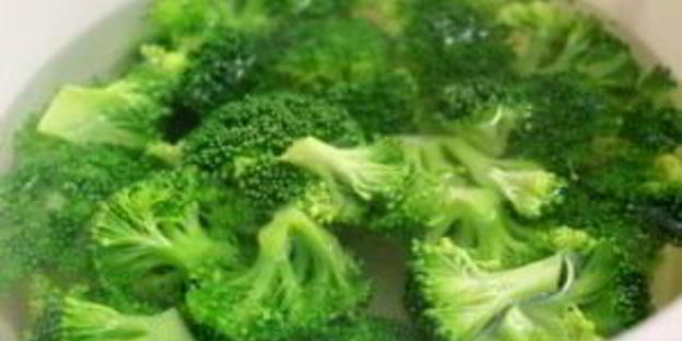 шашлычки из лосося на шпажках