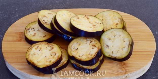 шашлык из баклажана в кляре с сыром