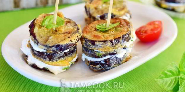 шашлык из баклажана в кляре с сыром