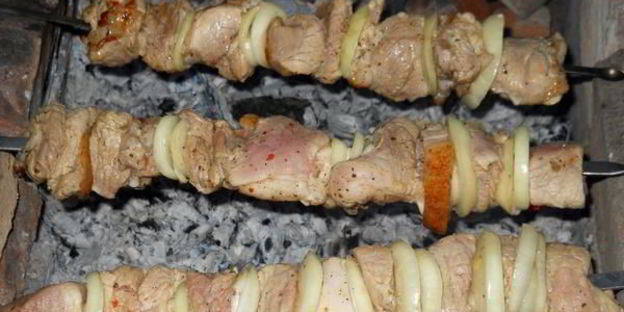шашлык из свинины классический с лимоном