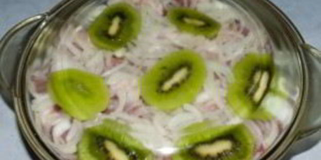 шашлык из свинины с киви