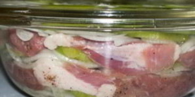 шашлык из свинины с киви