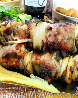 Шашлык из свинины с лимоном и луком