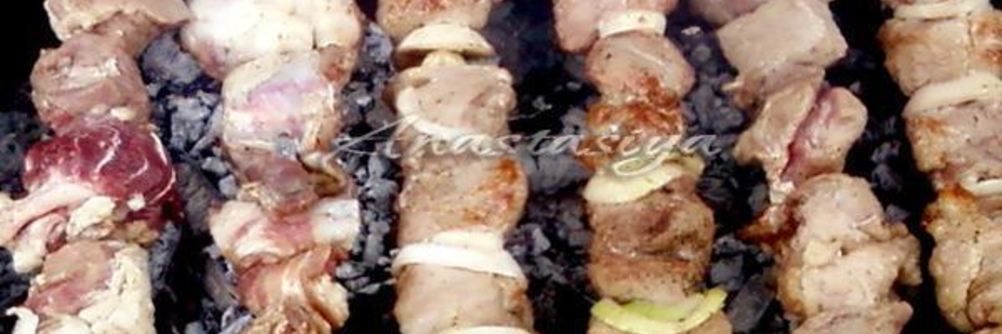 Шашлык из свинины в пряном маринаде