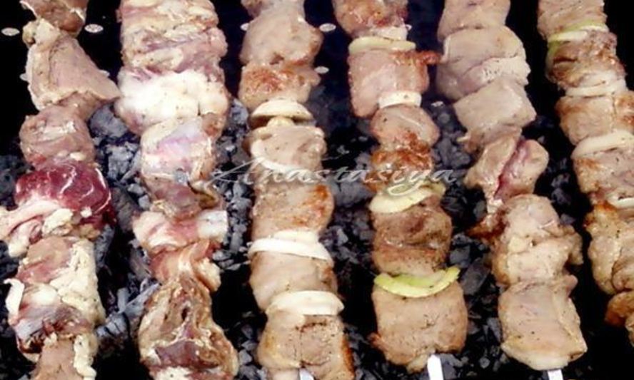 Рецепт шашлыка из свинины в пряном маринаде