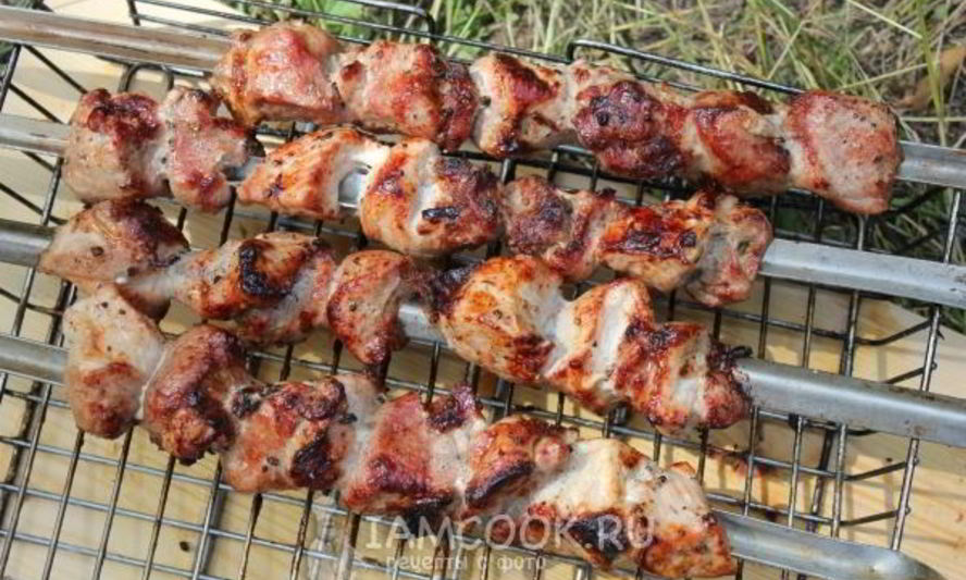 Рецепт шашлыка из свиной шейки с луком