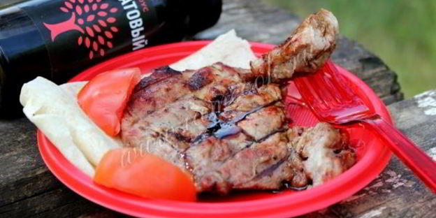 шашлык из свиной шейки с луком