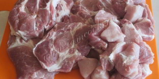 шашлык из свиной шейки с луком