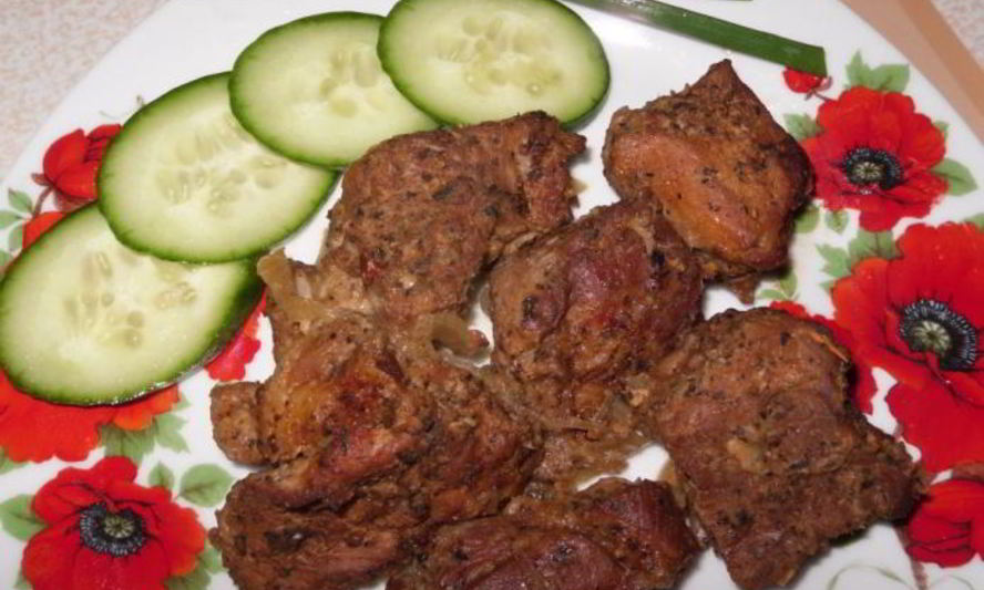 Рецепт шашлыка на луковой подушке в духовке