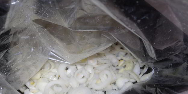 шашлык на луковой подушке в духовке