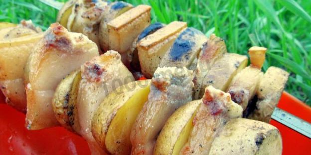 шашлык с салом и картошкой