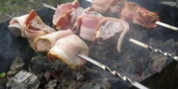 шашлык в беконе