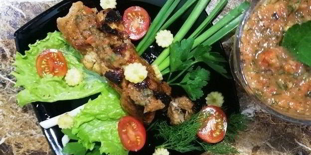 сочный шашлык из свинины на балконе