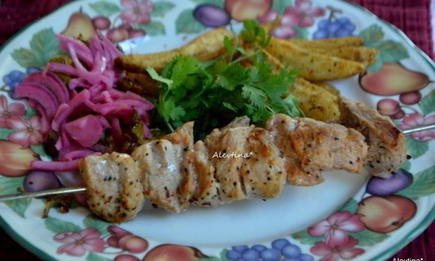 Рецепт свиного шашлыка на томатном маринаде