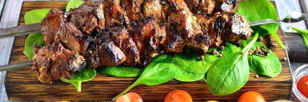 Свиной шашлык с щавелем в соевом соусе