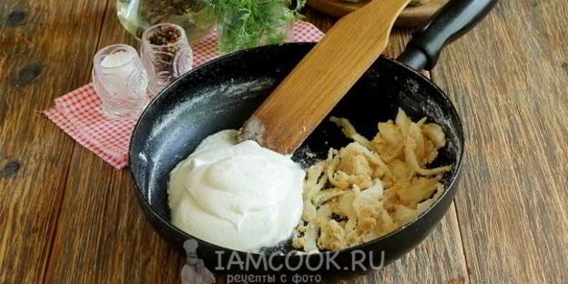 куриные тефтели в сметанном соусе