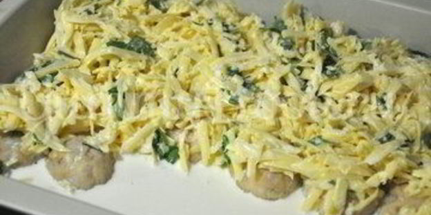 куриные тефтельки под сырным соусом