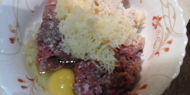 нежные говяжьи тефтели с белым соусом