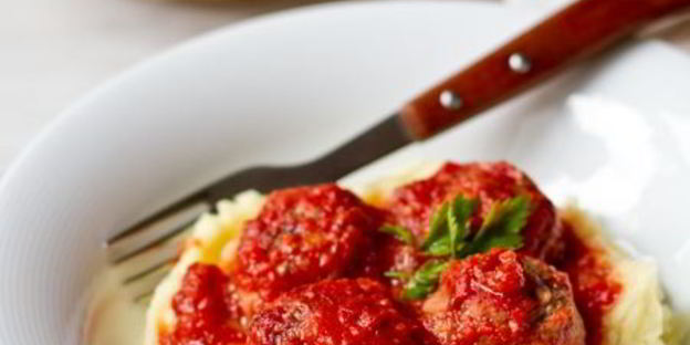 острые свиные тефтели