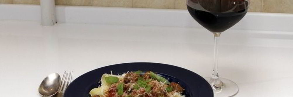 Паста Феттуччине с нежными итальянскими тефтельками