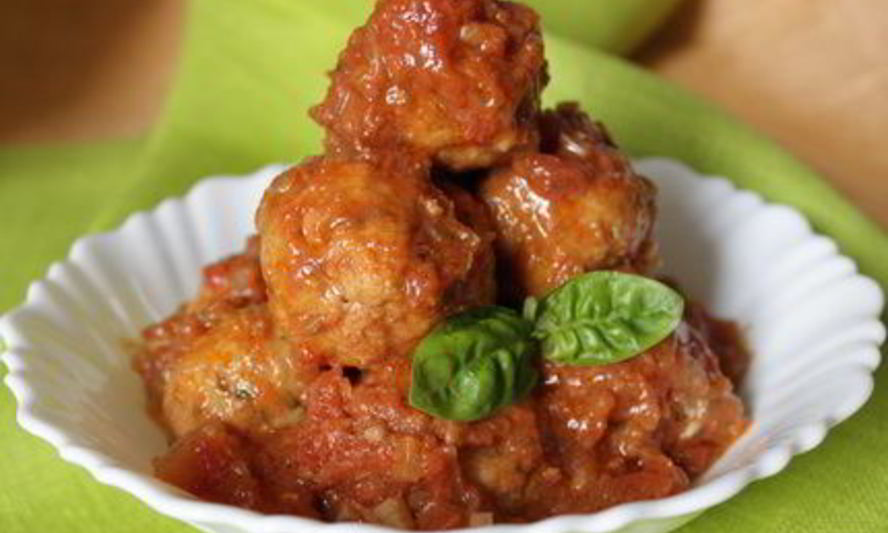 Рецепт рыбных тефтелей в томатном соусе