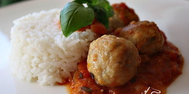 рыбные тефтельки в томатном соусе