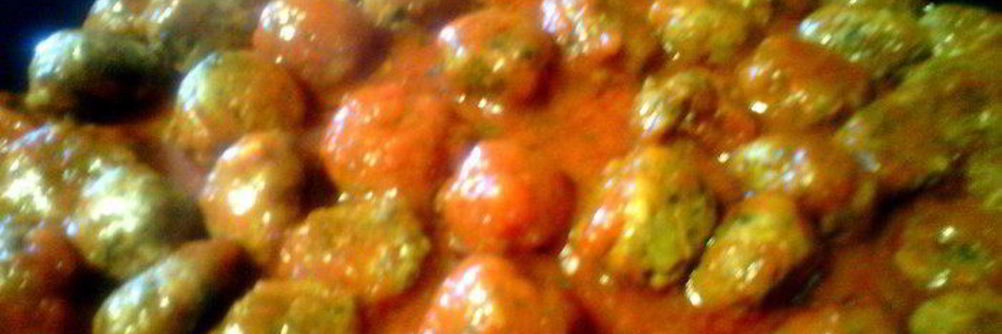 Тефтели из сардин в соусе