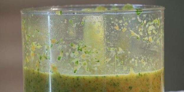 тефтели из сельдерея с овощным соусом