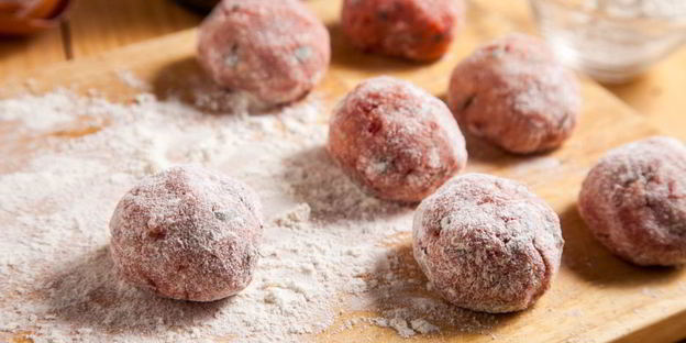 тефтели с брюссельской капустой в нежном соусе