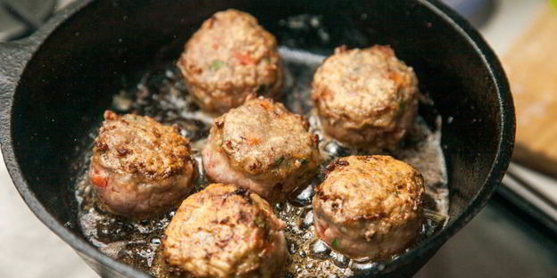 тефтели с брюссельской капустой в нежном соусе