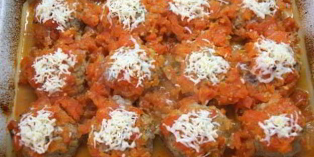 тефтели с сыром в соусе из томатов