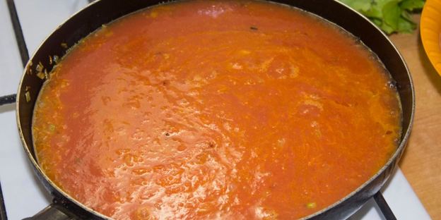 тефтели в духовке в томатном соусе