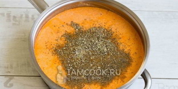 тефтели в сметанно-томатном соусе