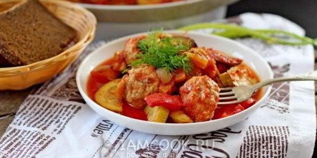 тефтели запеченные с овощами