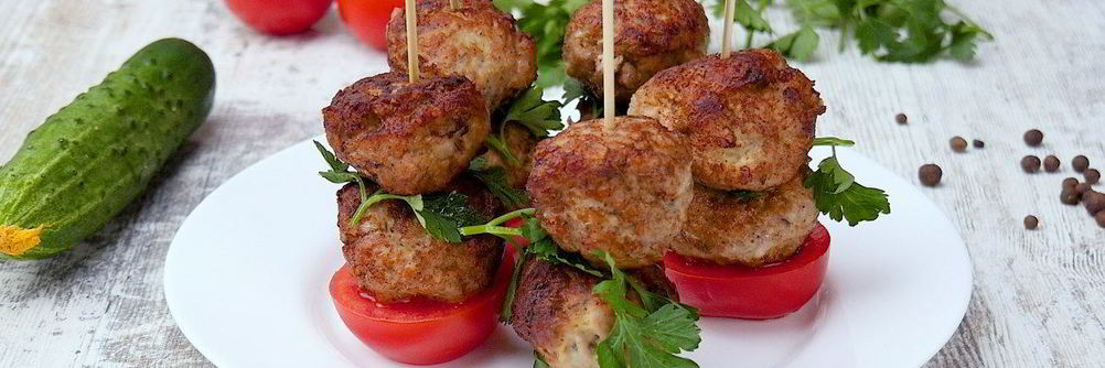 Тефтельки на шпажках